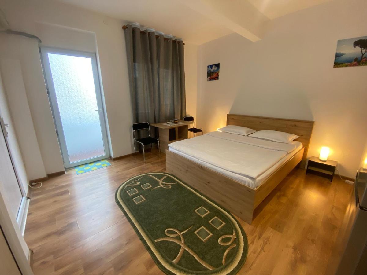 Old Town Apartment Bukarest Eksteriør billede